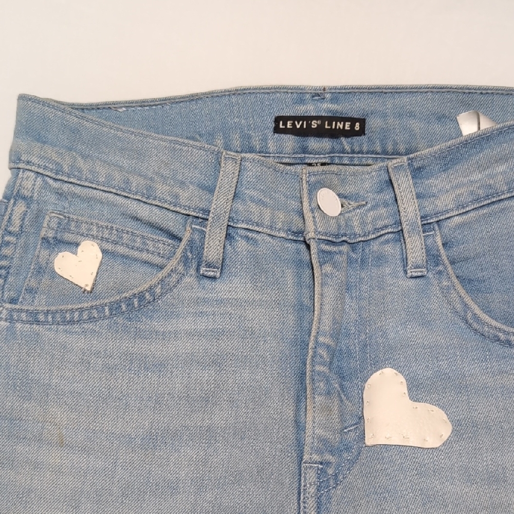 Levi's Light Blue Skinny Jeans with Heart Details - Picture 2 of 5